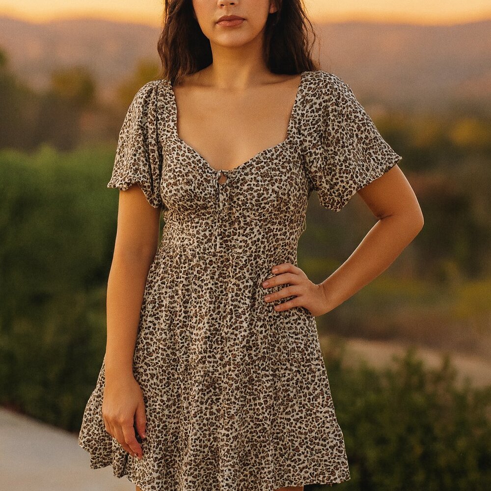 Jolie & Joy Leopard Open Back Mini Dress Medium size Medium (juniors)